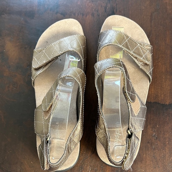 Easy Spirit Women's Adjustable Bronze Sandals Sz 9M - Picture 8 of 12